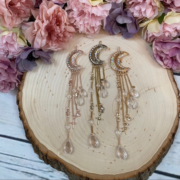 Crystal Moon Hair Clip with Star & Crystal Tassels - Picture 12 of 16